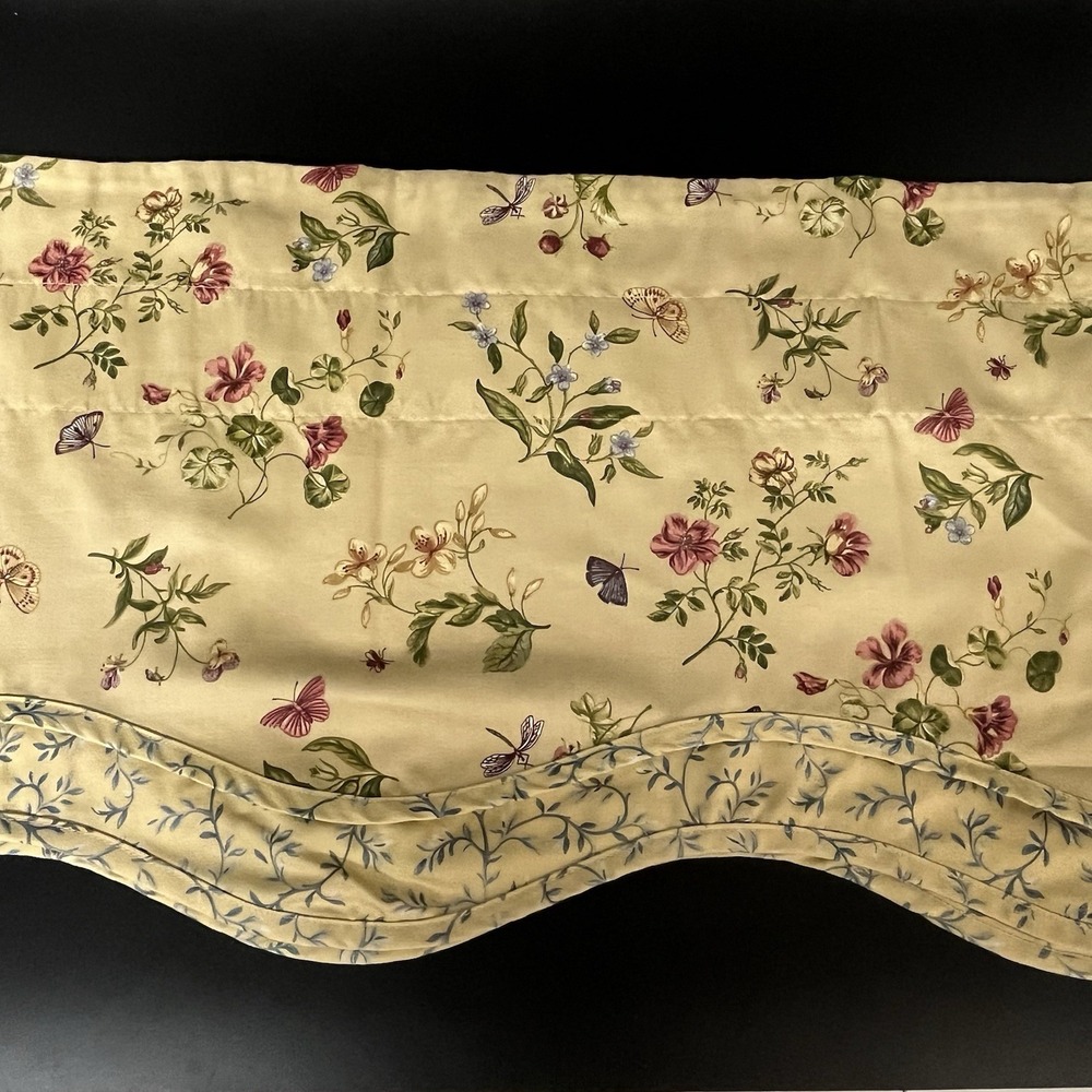 Waverly Williamsburg Two-Tier Fairfield Valance~Flowers+Butterfiles~ 78" X 16.5" - Picture 2 of 4